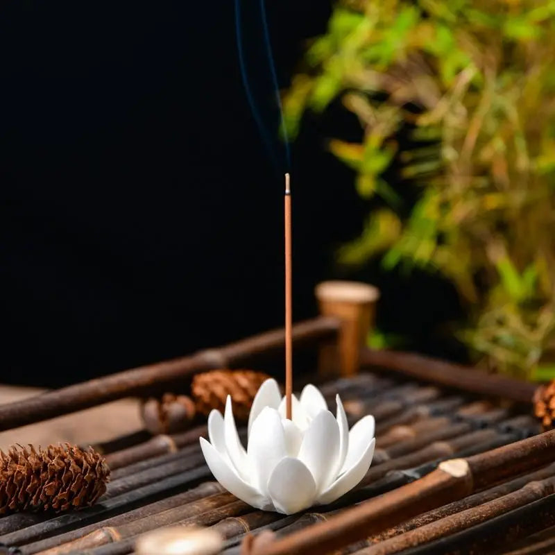 Handmade Lotus Aromatherapy Stove, Home Decoration Accessories Powder Flower Aromatherapy Stand Aromatherapy Diffuser